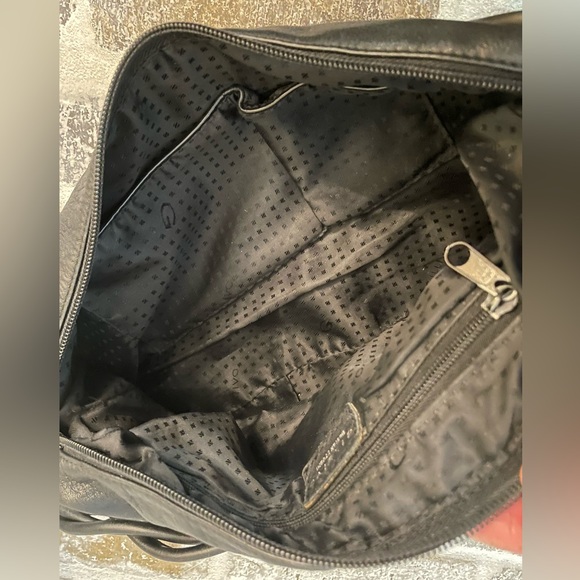 Gillivo Design Studio Black Leather Shoulder Bag Large Silver Hardware - Picture 9 of 11